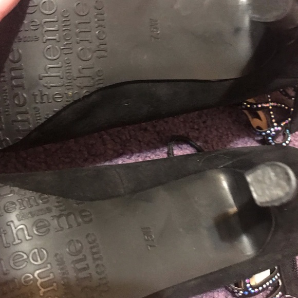 Theme rhinestone zip back suede black pump NWT - Picture 13 of 14